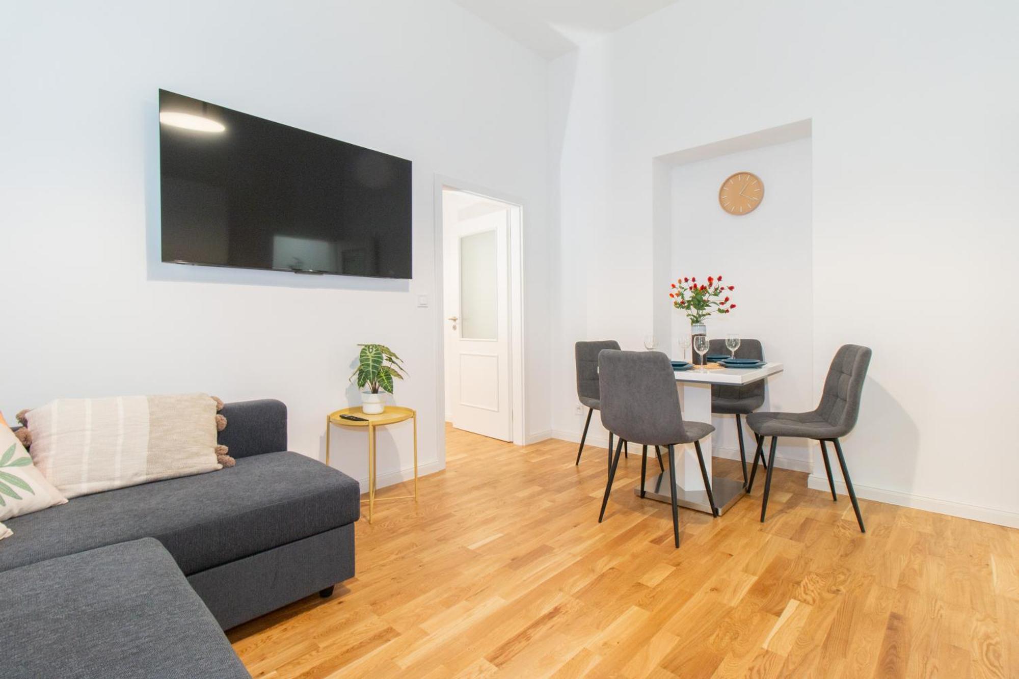 Washingtonova Cr Apartments Прага Екстер'єр фото