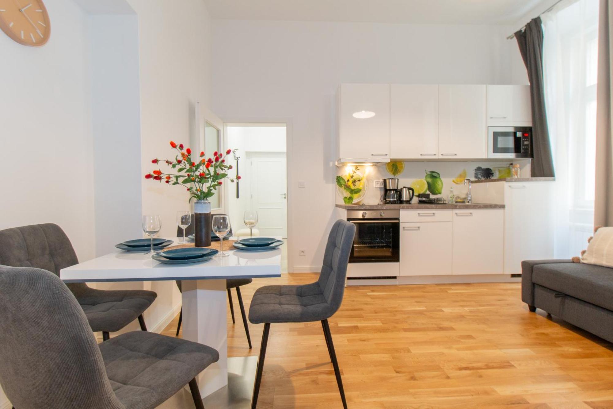 Washingtonova Cr Apartments Прага Екстер'єр фото
